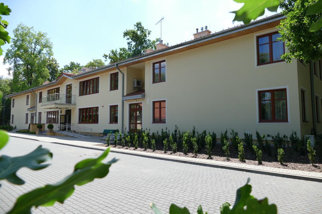 Ckm Centrum Konferencyjne Mazowsze Otrebusy Exterior photo